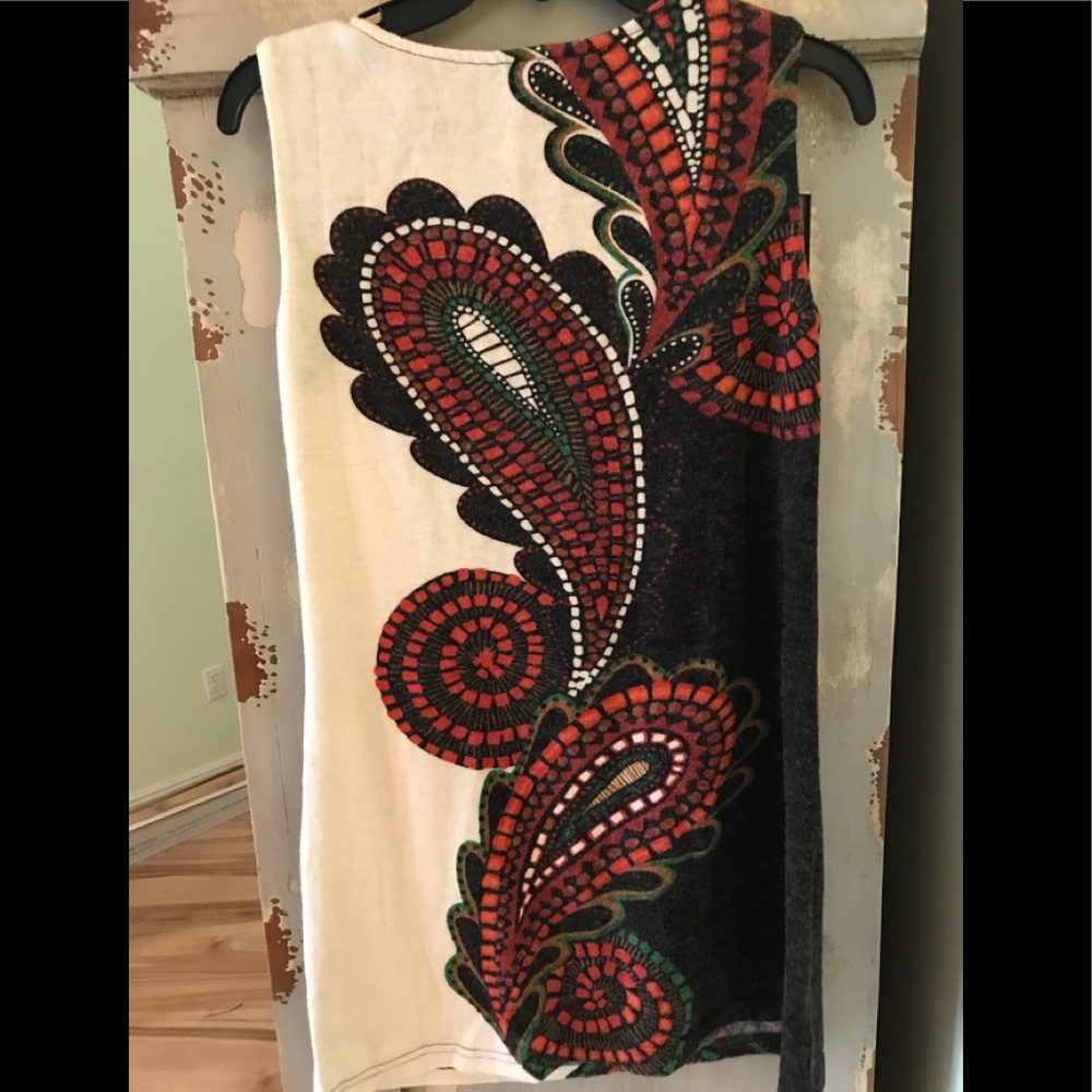 Dress/arueh - Picture 6 of 7
